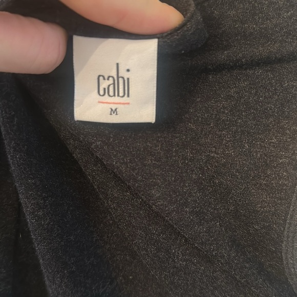 Black layering Sleeveless Tank - Picture 4 of 4